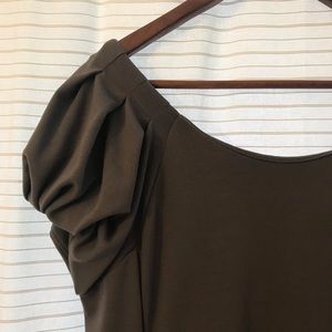 GAP Maternity Dress with Ruffle Sleeves Si…